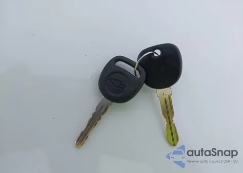 2001 Chevrolet Silverado 1500 Ls from USA, damaged, VIN 1GCEK19T21E176121